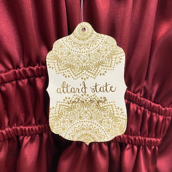 Altar'd State - Sandi Satin Long Sleeve Top in Burgundy (NWT) - Size : S - Picture 9 of 10